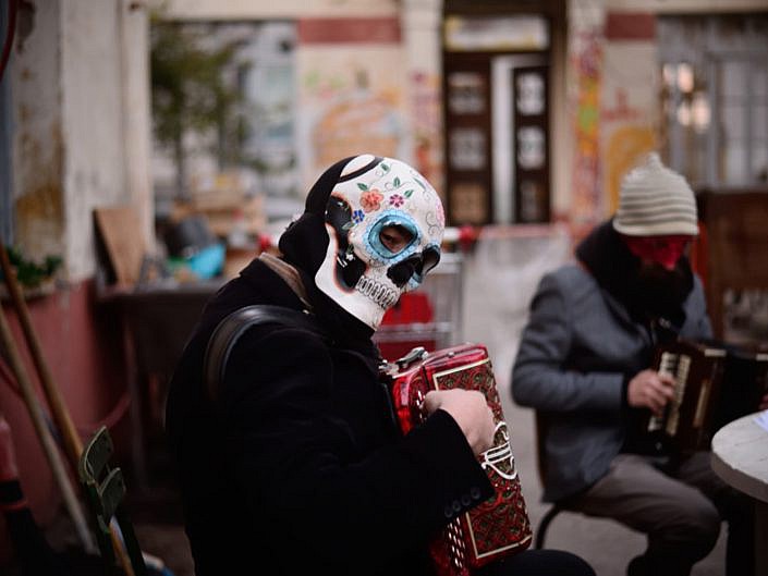 Carnaval de La Plaine. Haut les masques!