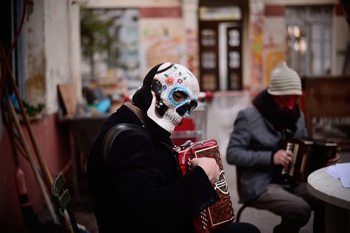 Carnaval de La Plaine. Haut les masques!